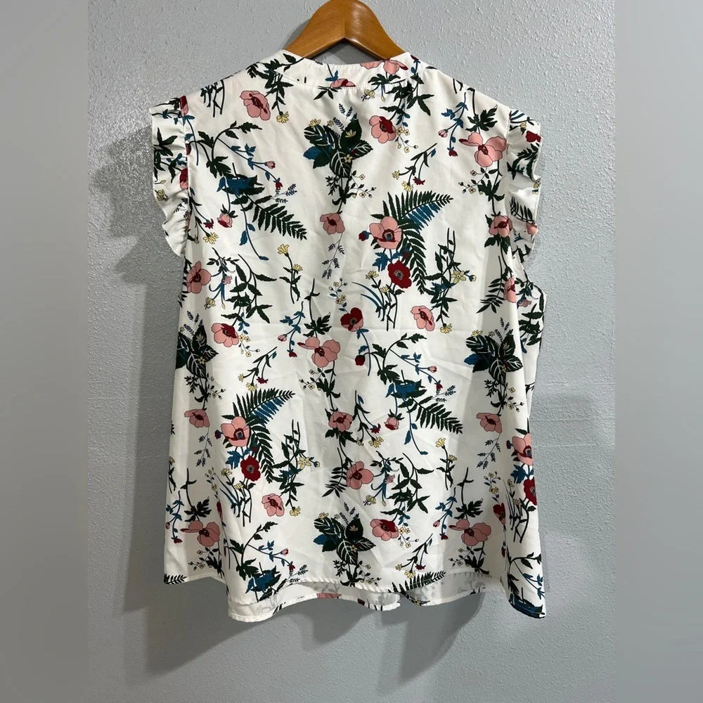 SHEIN Floral Ruffle Blouse - White, Pink, Green winged sleeve 4x - Picture 4 of 4